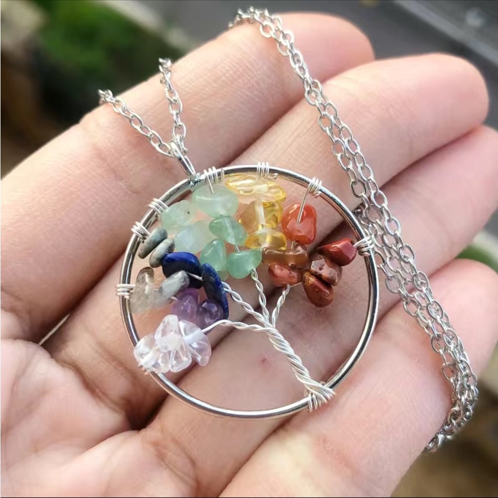 NWOT Tree of life necklace